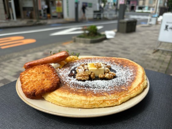 恵比寿【賄い料理専門店】「nakahira chubou」が誕生～料理人が自分たちのためにつくってきた「賄い」を主役にしたダイナー＆バー