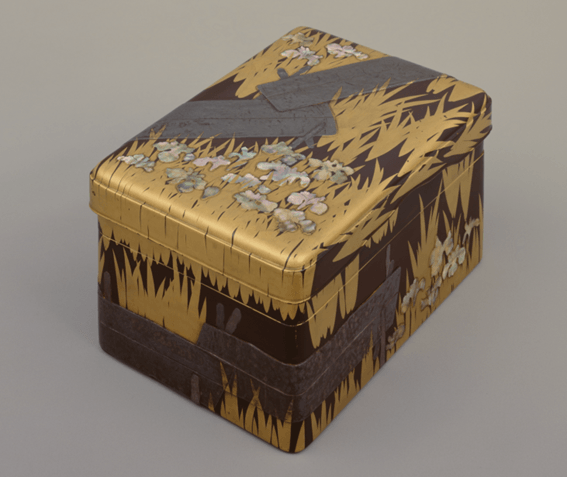 国宝 八橋蒔絵螺鈿硯箱(尾形光琳作・18世紀 東京国立博物館所蔵 出典:国立文化財機構所蔵品統合検索システム)