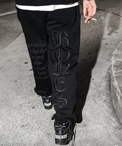 【BlackLetter】Rear Embroidery Cross Sweat Pants(ブラック)