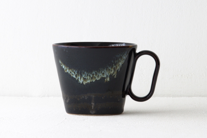 生涯を添い遂げるマグ 小峰焼 八衛門窯 ブラック