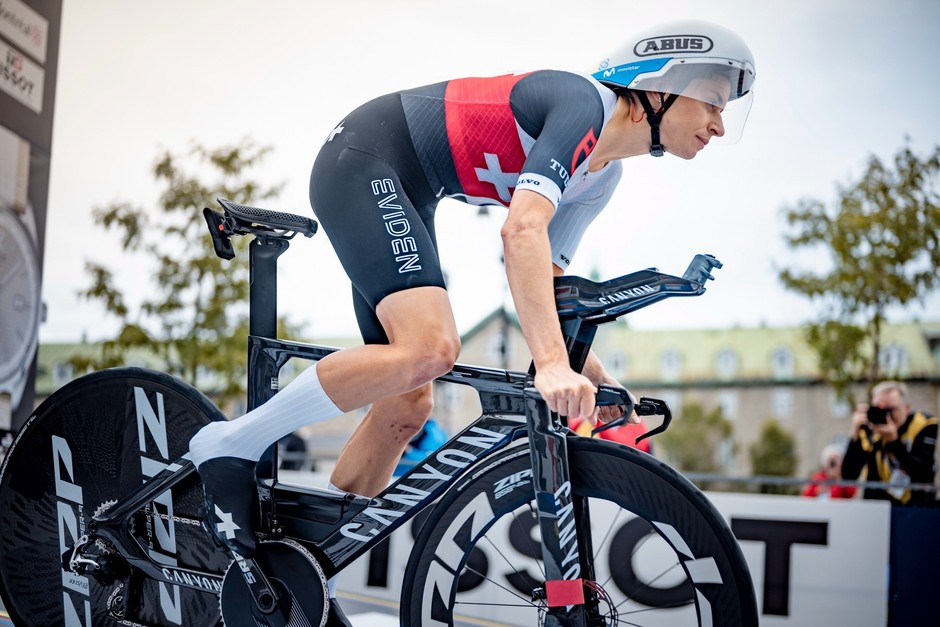 優勝したマーレン・ロイサー選手と未発表のスピードマックス CFR TT