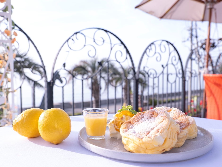 ▲期間限定メニュー「レモンパンケーキ」