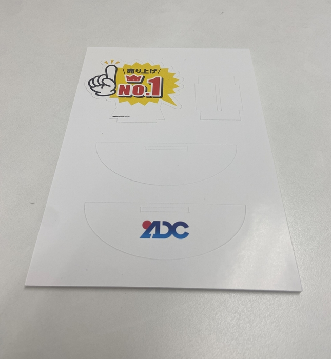 納品時は、こんなにコンパクト(A4サイズ 厚さ5mm!!)