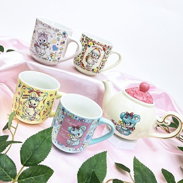 スイマーの人気再復活!レトロな雰囲気がイマドキなマグカップで一息つきませんか?