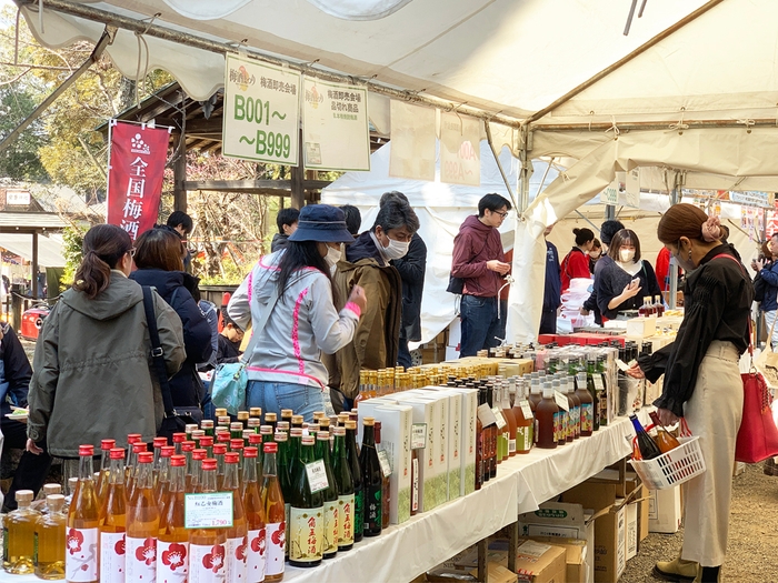 即売会場も120種以上。お土産にぜひ