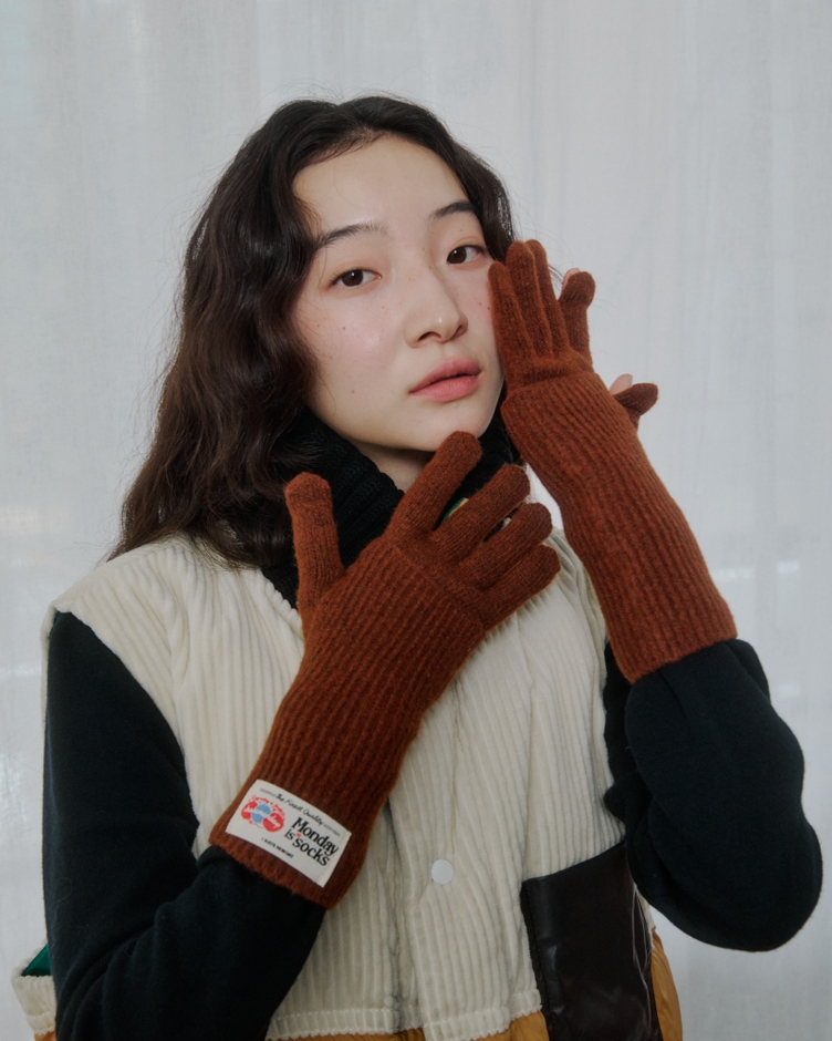 マンデーグローブ