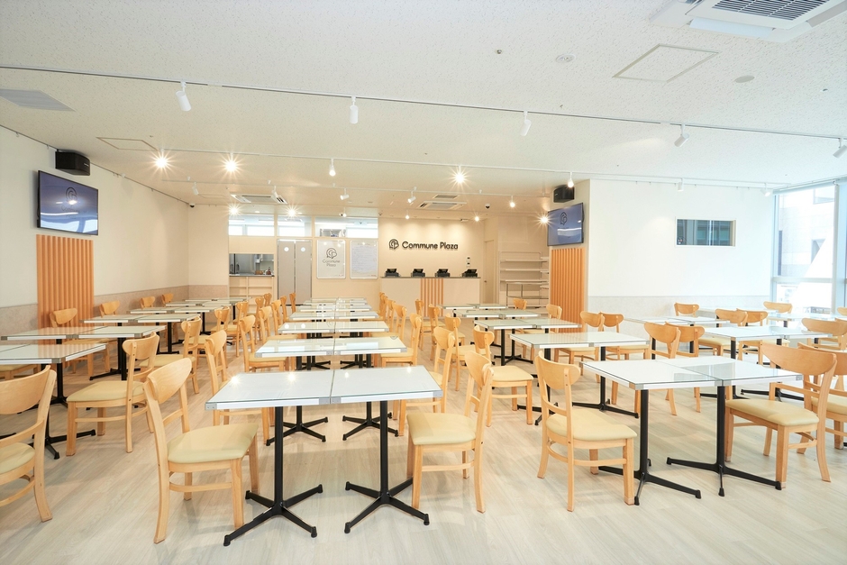 「Commune Plaza」内観