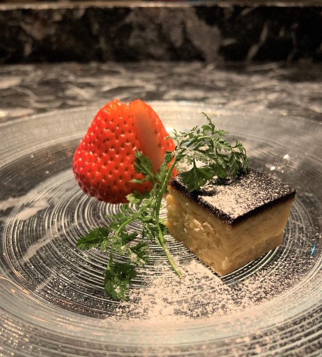 栃木県産とちおとめエクセレントと旬のブランドフルーツのティーセット