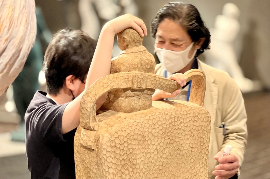 視覚に障害のある子どもたちの作品を美術館へ! 日本彫刻会がクラウド 視覚に障害のある子どもたちの作品を美術館へ! 日本彫刻会がクラウド