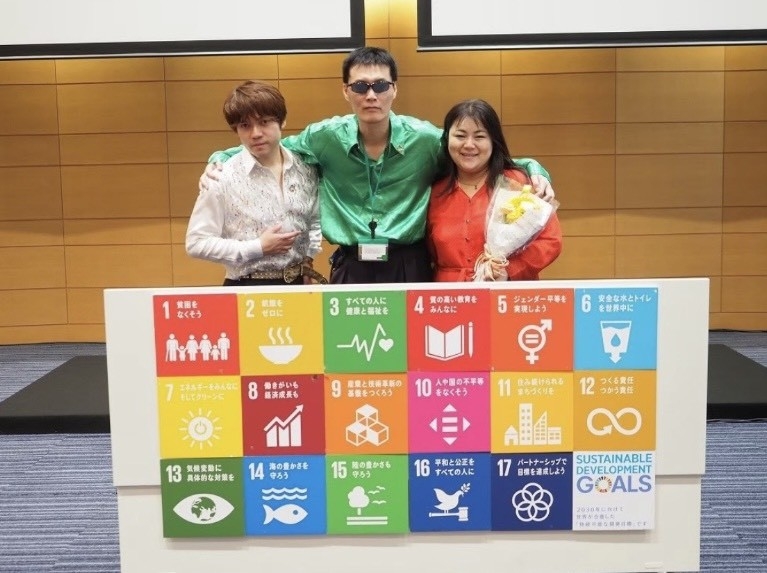 左からJYUN、GOD、SIZUKU