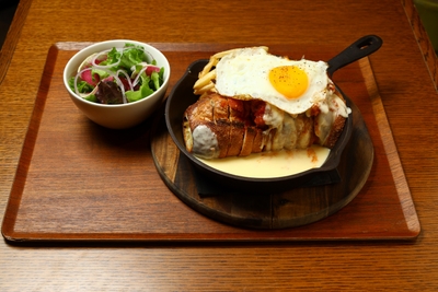 【YURT「YURTの唐揚げ&バゲットチーズトースト『窯焼きパスコ 国産小麦のバゲット』を使って」】