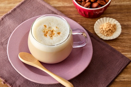 5月30日はアーモンドミルクの日　 研究会オリジナル「至福のアーモンドミルク」で アーモンドミルクを味わって！