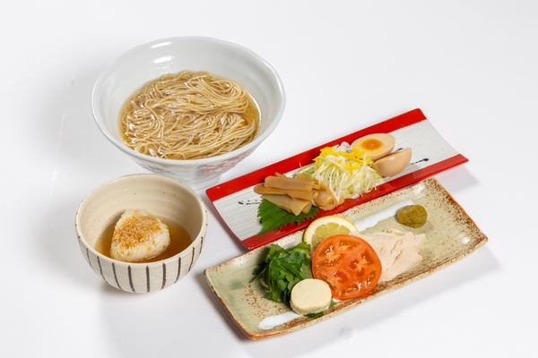 追加トッピングや雑炊用焼おにぎりもご用意