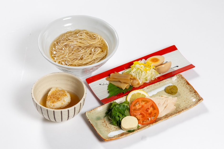 追加トッピングや雑炊用焼おにぎりもご用意