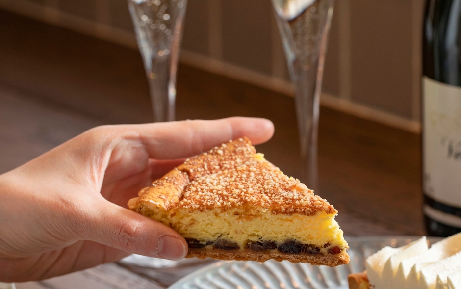 ワンハンドで楽しめるチーズケーキ