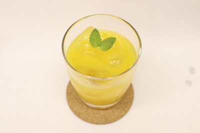 お水にさっと溶けて飲みやすい