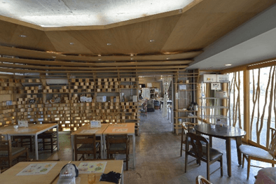 槇塚台レストランの内観