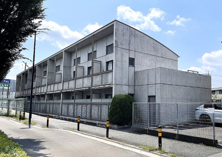 大規模修繕工事見学会の対象物件となる鉄筋コンクリート造の共同住宅外観