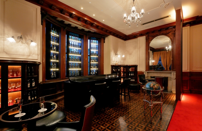 長楽館LIBRARY BAR MADEIRA(マデイラ)