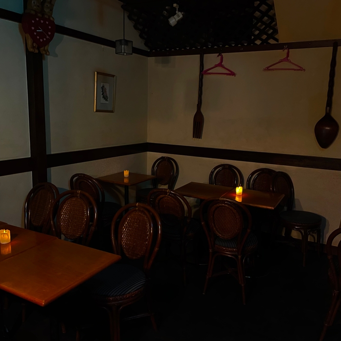 テーブル席ございます