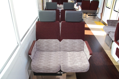 京王線 座席シート