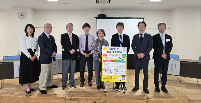 左から(敬称略):小澤・正木・櫻井・千葉・田柳・市川・米田・成田