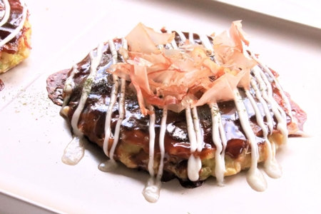 “マヨソースアート”を楽しむ!「お好み焼き」