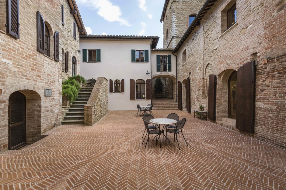 ソロメオ村画像2