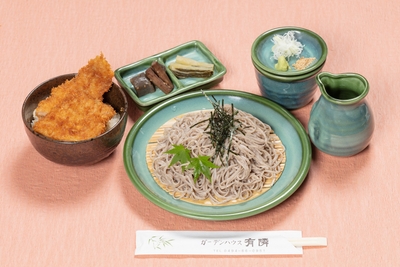 人気メニュー「ざるそばと小わらじかつ丼のセット」 イメージ