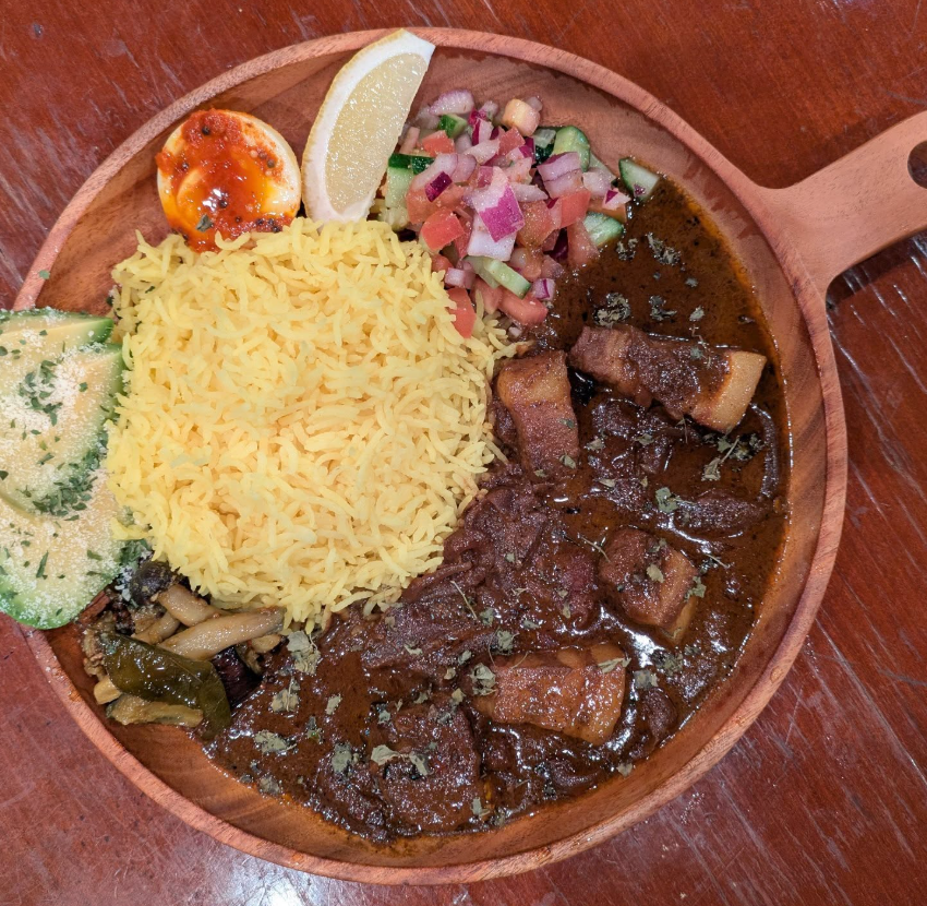 自由ヶ丘【22種のスパイスの風味を引き出した本格スパイスカレー】「極CURRY」期間限定でオープン