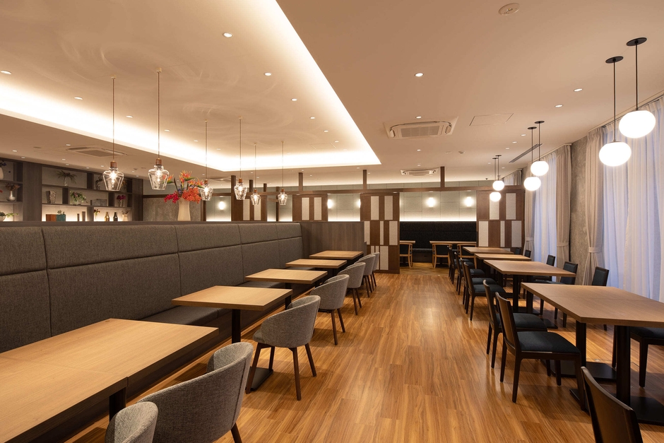 レストラン「THE R9 DINING」